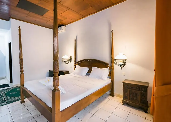 Urbanview Hotel Ananda Beach Sanur