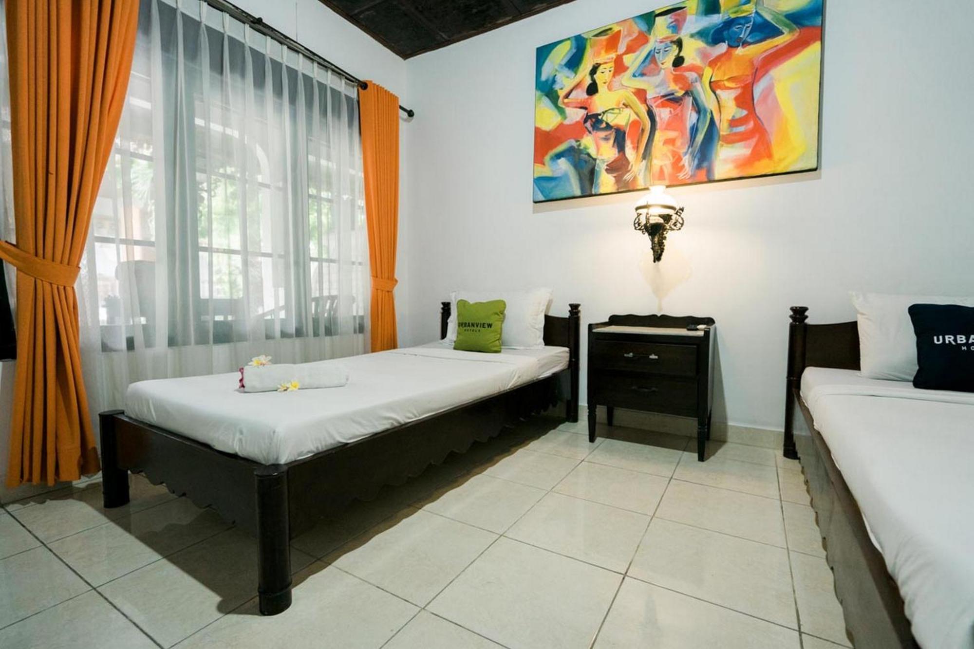 Urbanview Ananda Wisma tamu