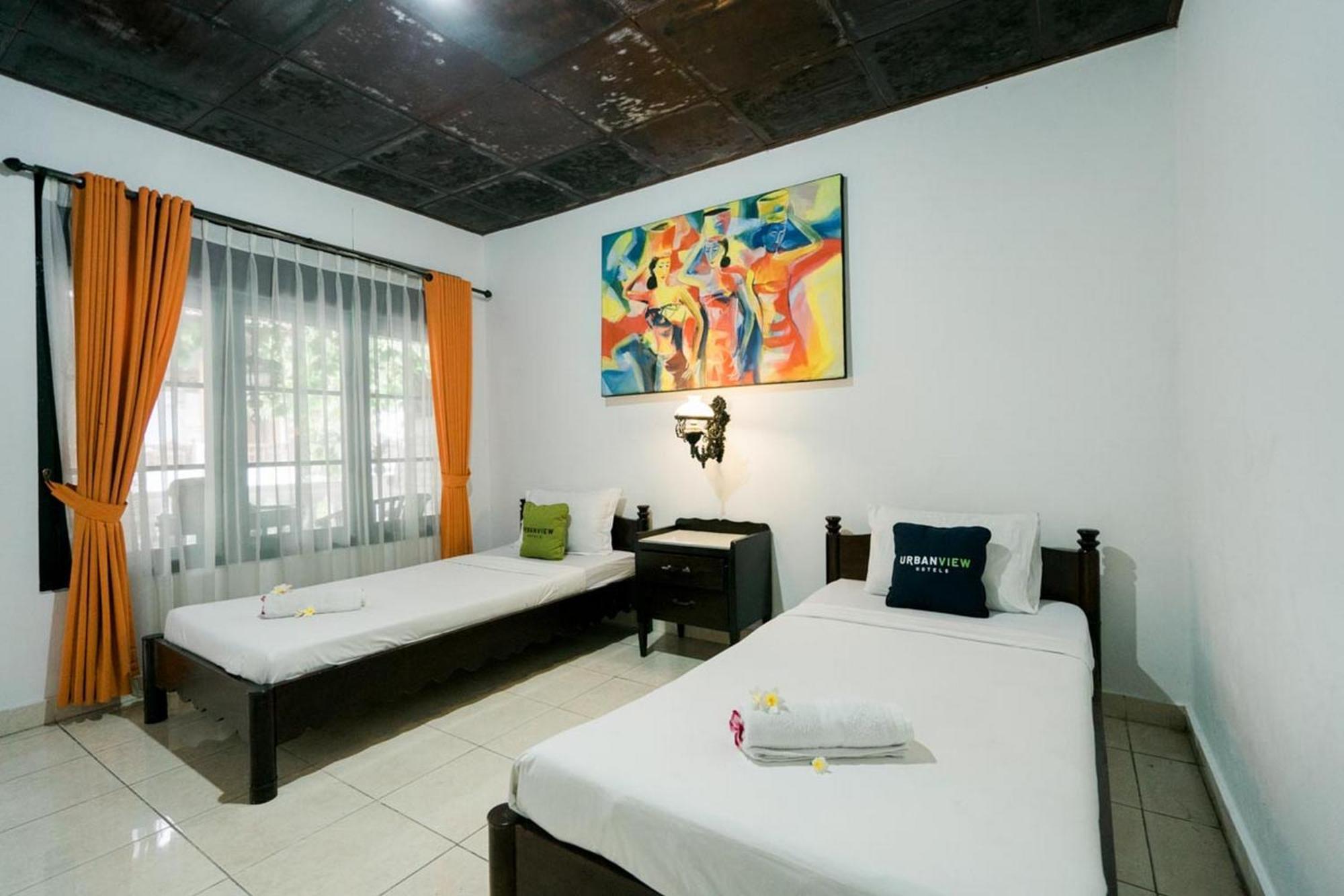 Wisma tamu Urbanview Ananda 3*